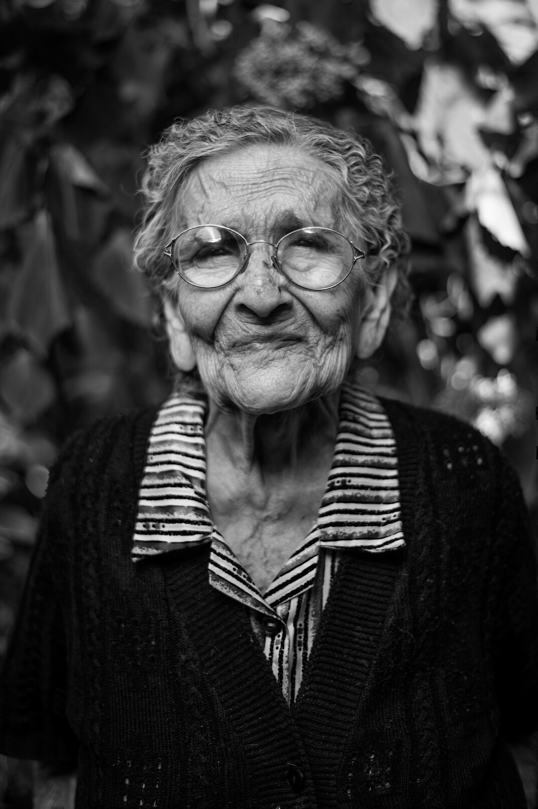 elderly woman sharing life story